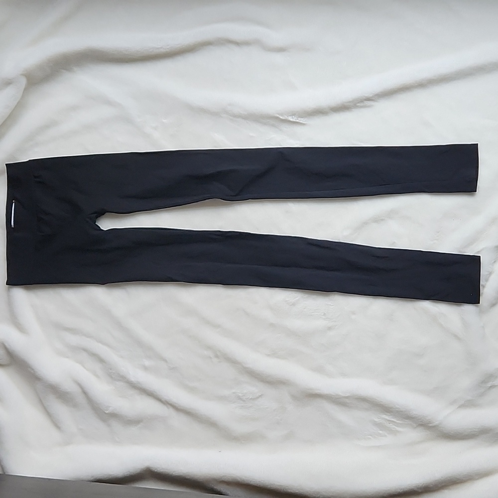 Alice and Olivia black leggings